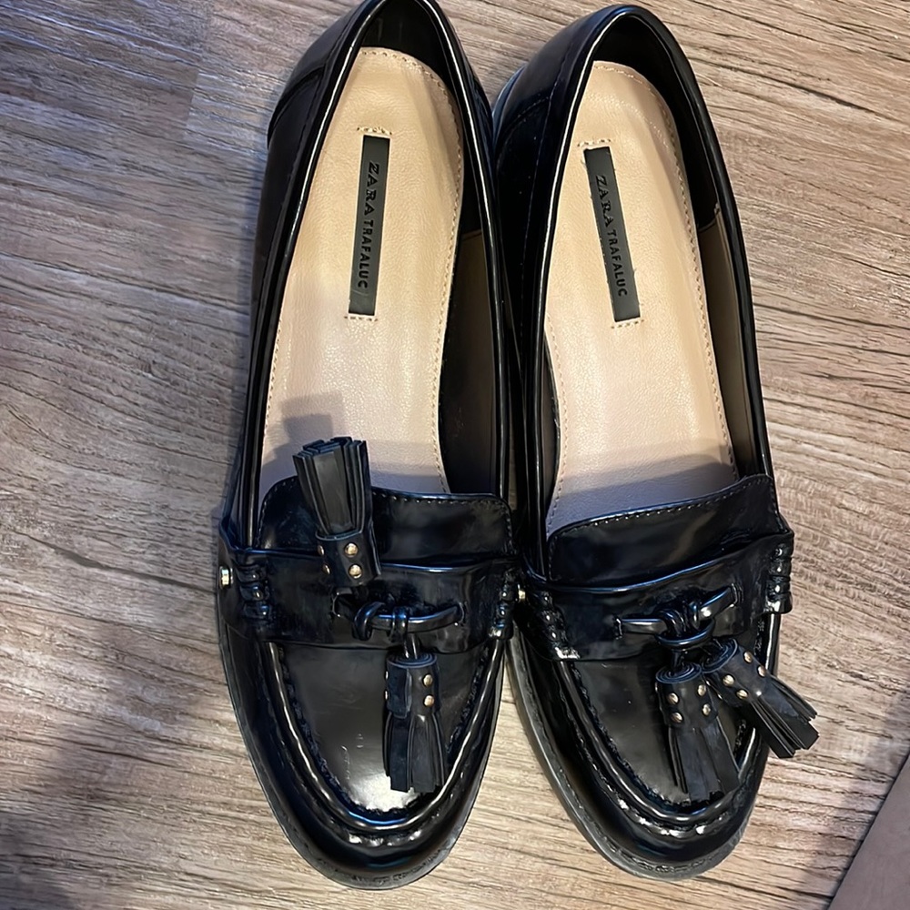 Zara Women Mocasin shoes Black size 37 EU or US 6.5